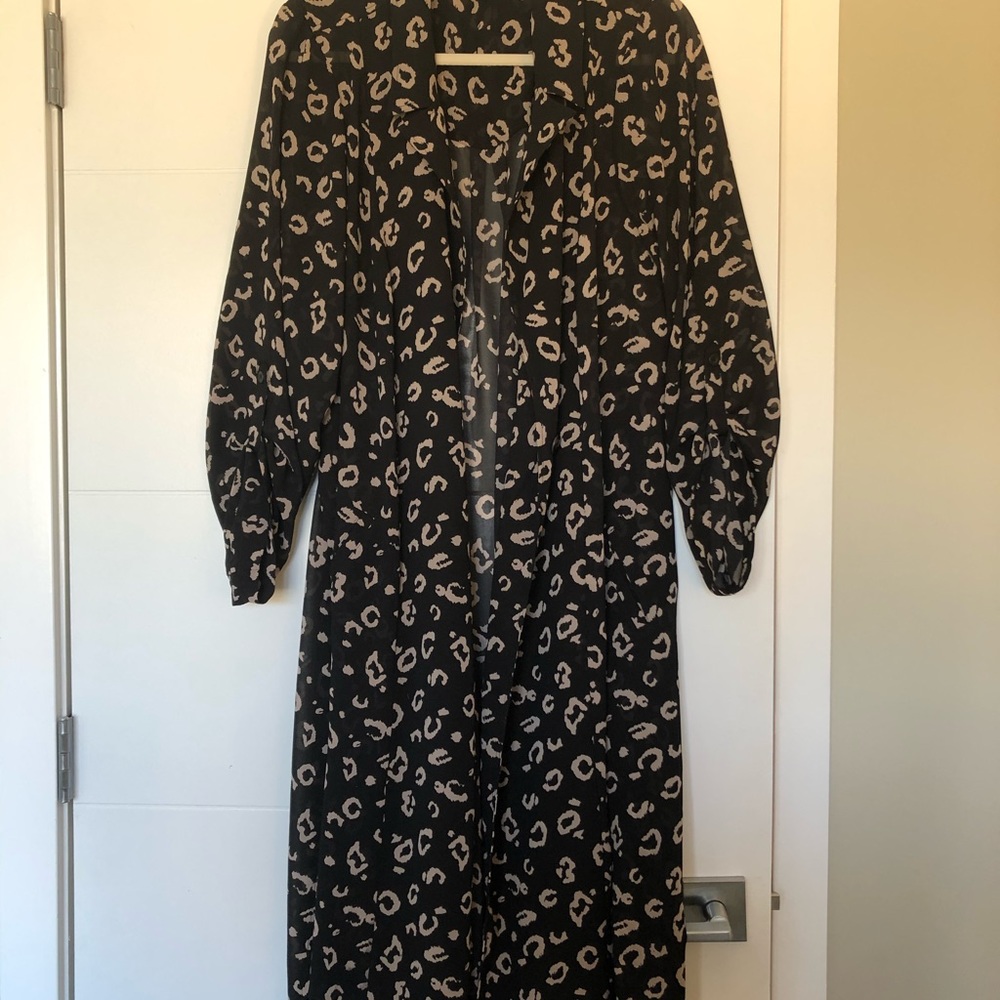 Light, Sheer, Leopard Print Duster - image 4